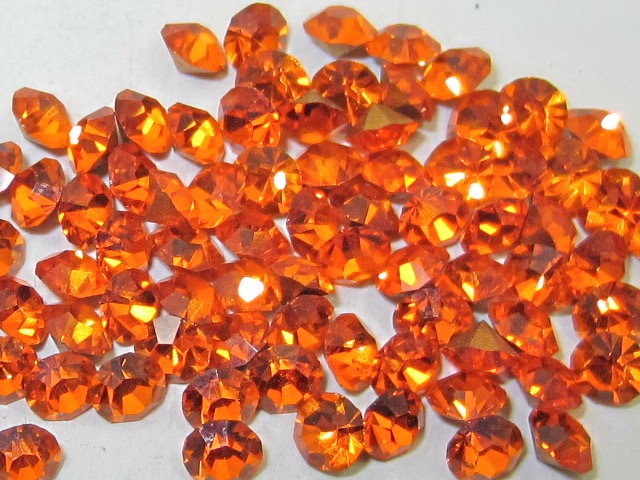 pp24 (3.0-3.2mm) 1 Gross SUN POINTED BACK European Rhinestones